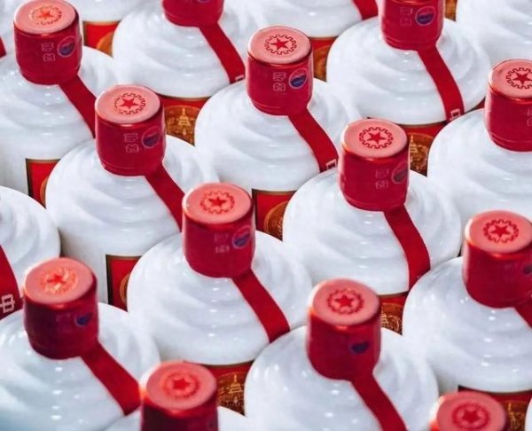 万生优配 白酒行业第三把交椅“换人了”: 年营收360亿元, 洋河股份排第五